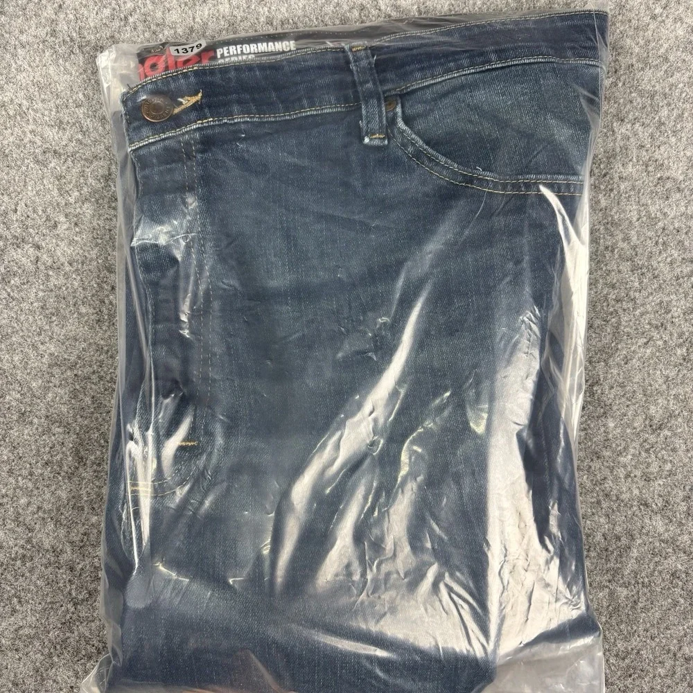 Wrangler Performance Series Jeans Mens 40x30 Dark Wash Straight Leg Stretch Blue